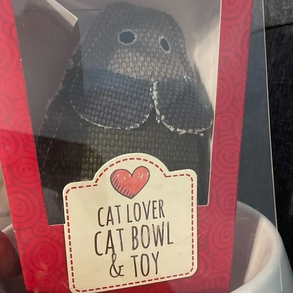 PELICAN BAY LTD Cat Lover Cat Bowl & Toy Kitten 6 1/2 diameter White Ceramic